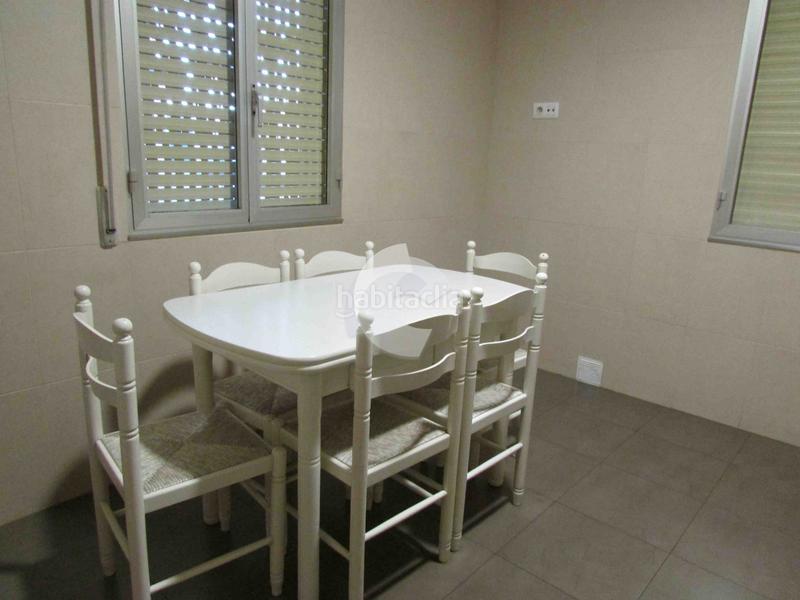 Foto e4d0386d-9b04-4a4e-904b-9ebfd3b8be3f. Casa aparellada a Mariñamansa Ourense