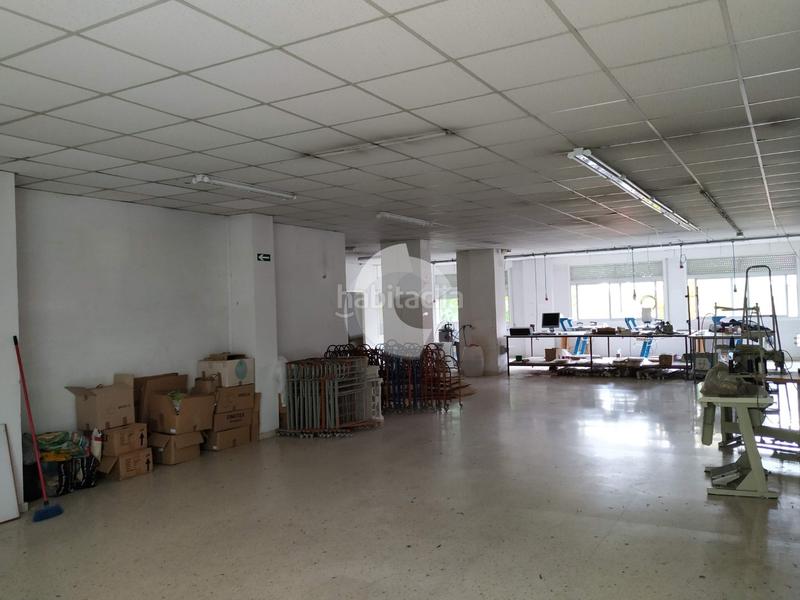 Foto 1db2c391-59a5-4874-a9f6-970af1a3f426. Local comercial  acondicionado de 230m2 en Vistahermosa. no te lo pienses y ven a verlo sin compromiso!  en inmobiliaria cent en Ourense