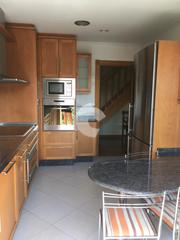 Dúplex  Seixalbo. Amplio dúplex de 4 dormitorios cpn armarios, tres baños completo