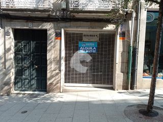 Lloguer Local Comercial  Alejandro outeiriño. Local totalmente acondicionado. 198 metros en planta y sótano de