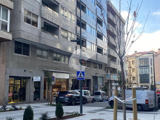 Local commercial  Ramón cabanillas. Local en venta en el centro de la ciudad. venta en rentabilidad