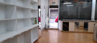 Lloguer Local Comercial  Rey soto. Local comercial de 50m2 en el puente. ven a verlo sin compromiso