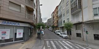 Autoparkplatz  Rúa martínez sueiro. Garaje de 102 m2 en la carballeira!
