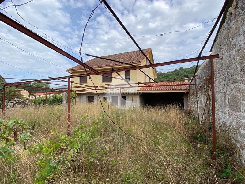 Foto 01550c1f-08f0-4e94-a31f-8bca73f5691a. Casa in Lobios