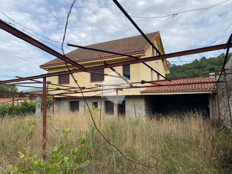 Foto 96a41242-24b9-4814-83a3-db3bb90d0b07. Casa in Lobios