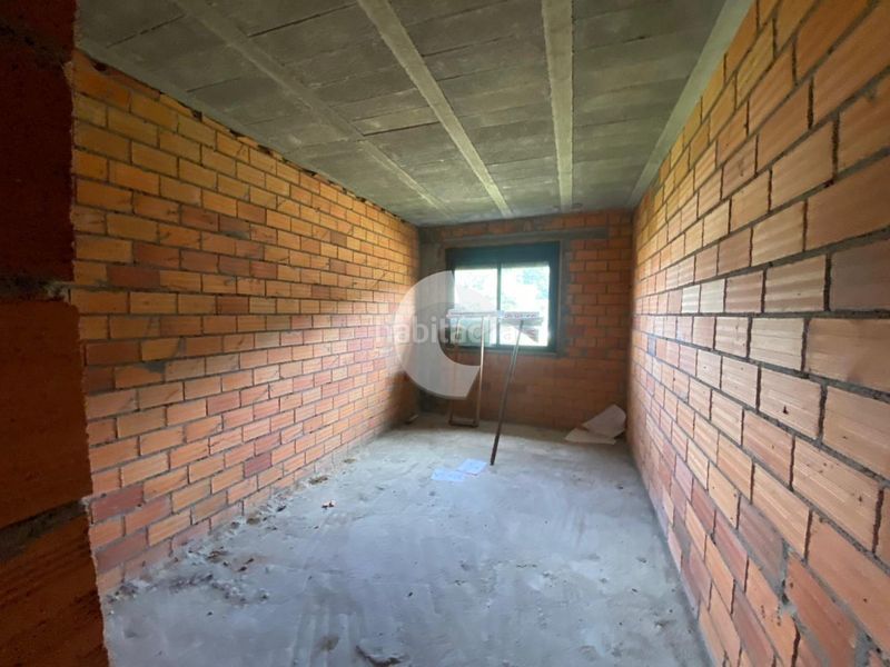 Foto cb28c2ea-9f7e-4f3d-a242-1183944a4165. Casa in Lobios
