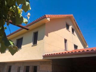 Maison  Estrada de portugal. Oportunidad en la baixa limia , vivienda para rematar a tu gusto