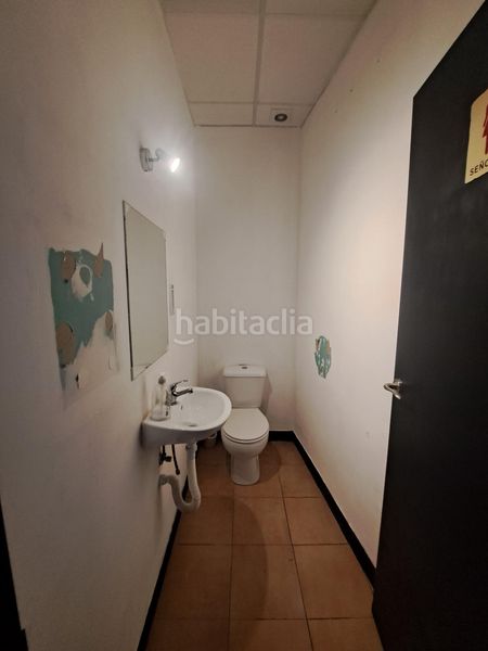 Foto 1b8d2c9e-f96f-454e-afbe-4b3a42124668. Local comercial en calle domenech cardenal 52 venta de local comercial de 100m2terrassa en Mollerussa