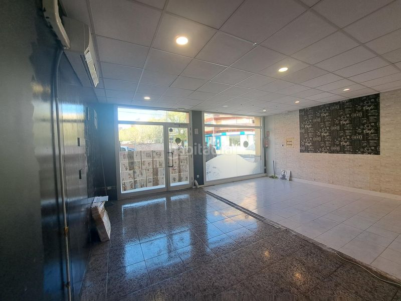 Foto f94e7de4-def3-4595-9f9c-f51e9798fe03. Local comercial en calle domenech cardenal 52 venta de local comercial de 100m2terrassa en Mollerussa