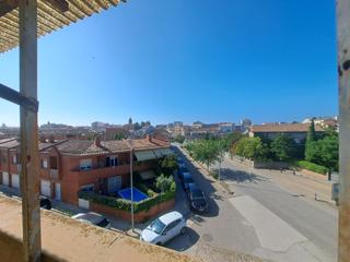 Maison dans Mallola 7. En venta  casa en mollerussa con gran terraza y vistas panormic