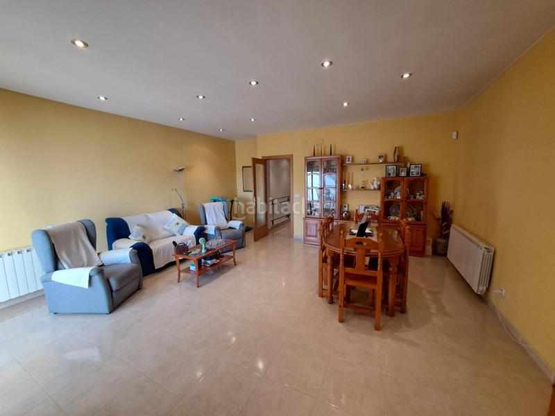 Foto 0c4e0f6e-804b-4246-bd15-4be91a79b461. Casa in calle prat riba 15 in Miralcamp