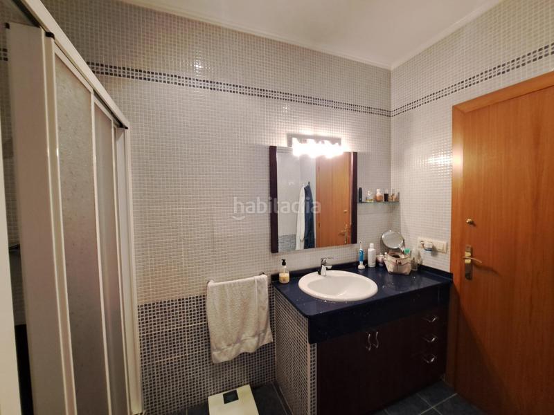 Foto 279ca00b-965b-48a4-b517-9c859a5d82fa. Casa in calle prat riba 15 in Miralcamp