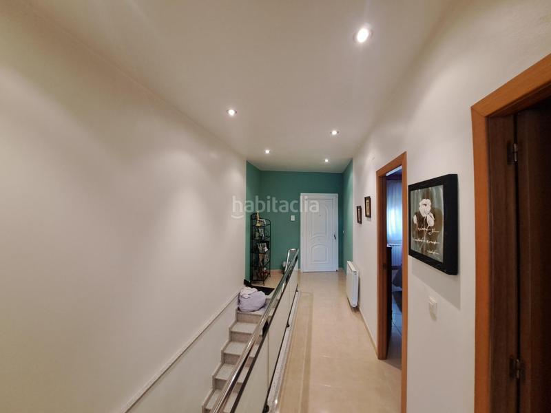 Foto f4f3fabe-a40a-4024-b92f-453dceb2c53f. Casa in calle prat riba 15 in Miralcamp