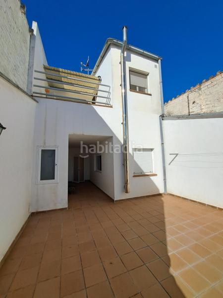 Foto f74a2907-ae41-4d51-9fe3-c1dce30c011b. Casa in calle prat riba 15 in Miralcamp