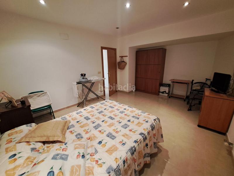 Foto fd42bc47-5a46-44d9-a117-0b0490550a55. Casa in calle prat riba 15 in Miralcamp