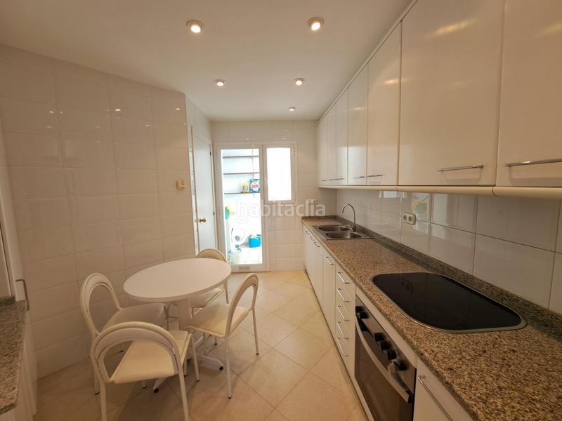 Foto 0a2c58aa-97ec-4541-bc57-12a242975bd5. Lloguer pis amb calefacció aparcament a Bellvís