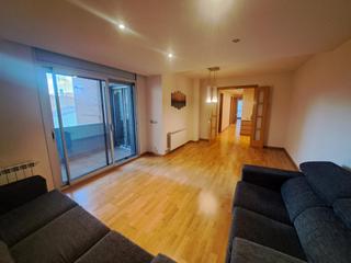 Lloguer Pis  Orient 12. Piso de excelente calidad en mollerussa  con parking, terraza y