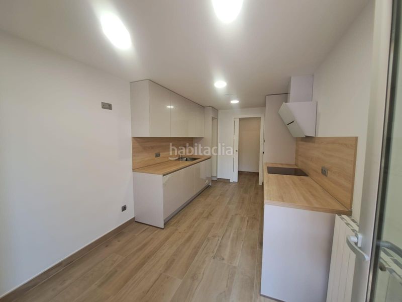 Foto d38ae2c2-3b62-43ea-ae3b-7dfb7f8596b8. Pis amb calefacció aparcament a Mollerussa