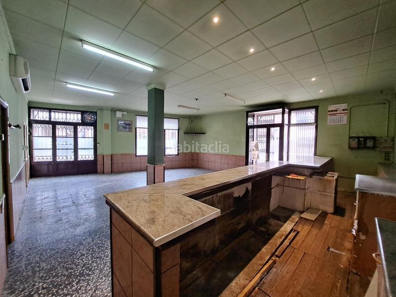 Foto 90a49ea7-1607-492c-a0c3-8bbc3cf7a7b0. Edifici a Mollerussa