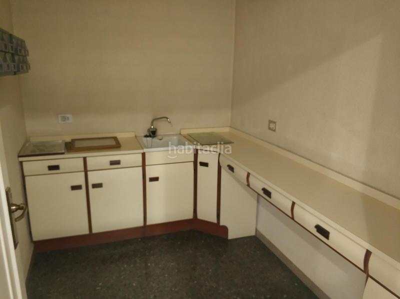 Foto ca2f0cb6-6417-4c88-ba6b-a5623d66e80a. Bureau dans Casco Histórico Castellón de la Plana