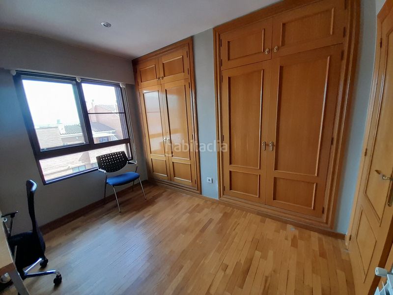 Foto 6bb326ac-93e4-4638-a845-c28c9f94b029. Penthouse with heating parking in Plaza Illes Columbretes Castellón de la Plana