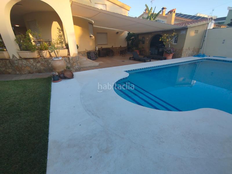 Foto 2f627a07-3f5f-4ba2-b393-686ca85910f6. Chalet with fireplace parking pool in El Grao Castellón de la Plana