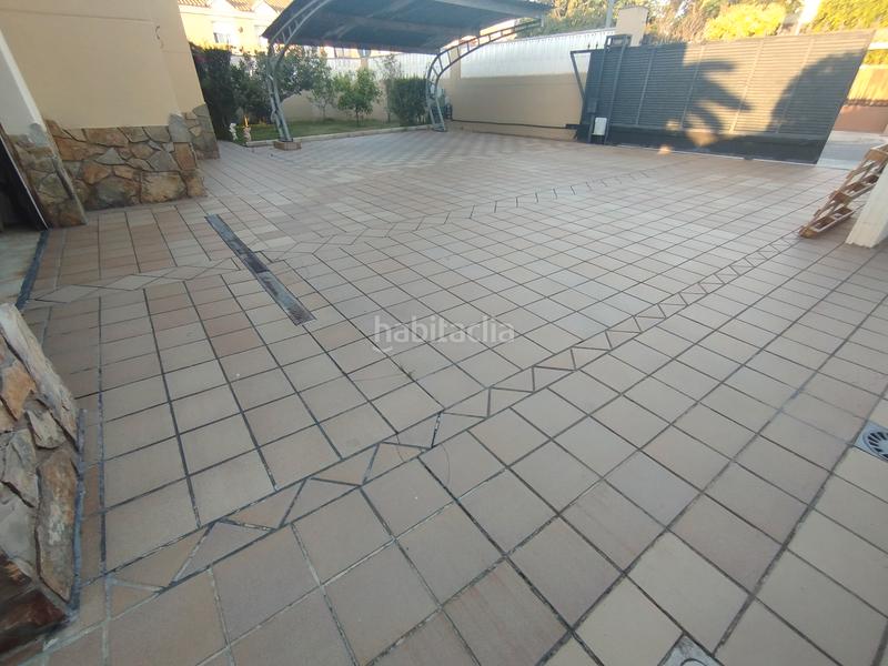 Foto 41c1e941-0cb4-4709-aba7-2f05ccea2bc7. Chalet with fireplace parking pool in El Grao Castellón de la Plana