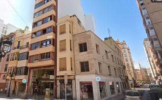 Edificio in Carrer de saragossa 19