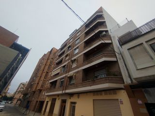 Flat  Carrer del marqu�s de la ensenada 3. Piso c�ntrico y amplio