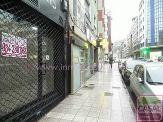 Lloguer Local Comercial a San Pedro - Siana. Mieres; local céntrico,al lado del parque jovellanos , multiples