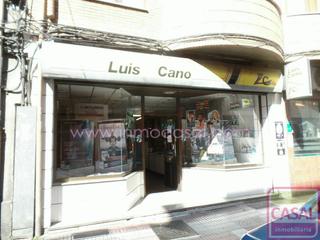Local Comercial a Sama. Se vende local en sama. local de 235 m2 instalado como videoclub
