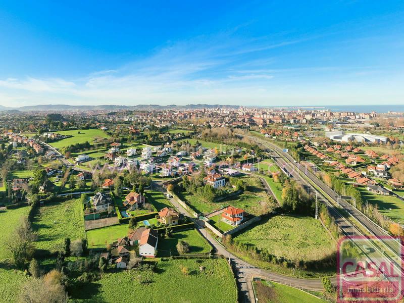 Foto 16dd6b82-b7d8-4aa5-a44e-e8b561454619. Terreno residenziale in Cabueñes Gijón