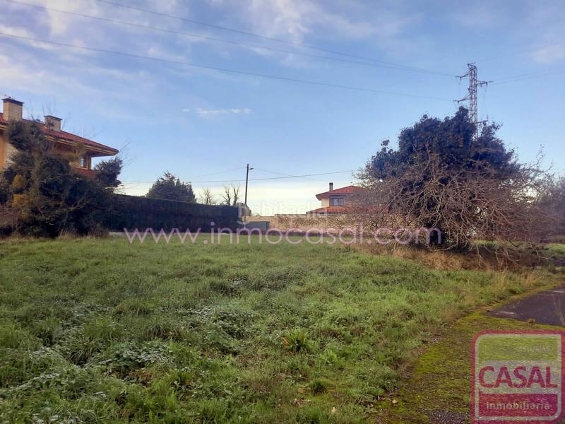 Foto 7c6a408a-8d8b-4510-b788-6b48ec832541. Terreno residenziale in Cabueñes Gijón