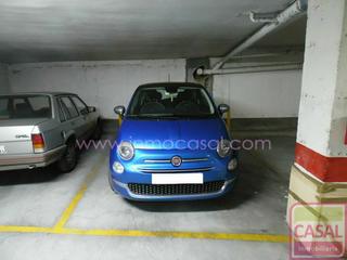 Aparcament cotxe a La Felguera. Se vende plaza de garaje en el centro de la felguera. tiene un c