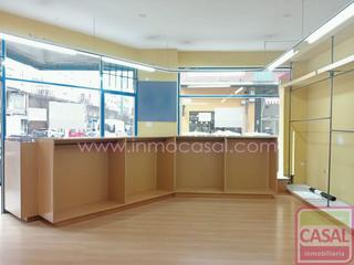 Geschäftsraum  N/a. Gijon:  vistoso local, instalado, en la zona del llano, haciendo