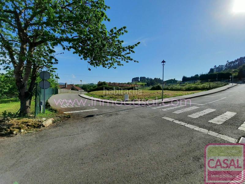 Foto 71354bcd-ea32-4008-94a5-d59e1e5f9680. Terrain résidentiel dans Corvera de Asturias
