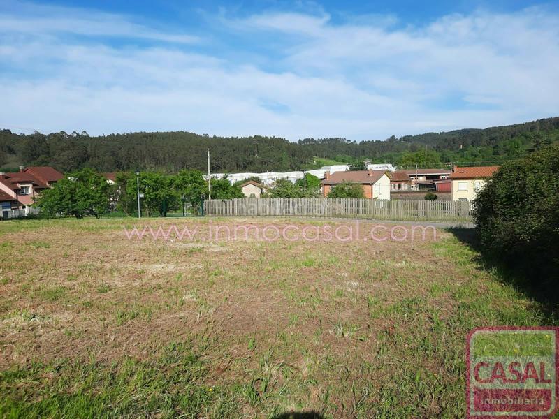 Foto bfaf2649-ae83-4c21-9abd-54de6c3aebd1. Terrain résidentiel dans Corvera de Asturias