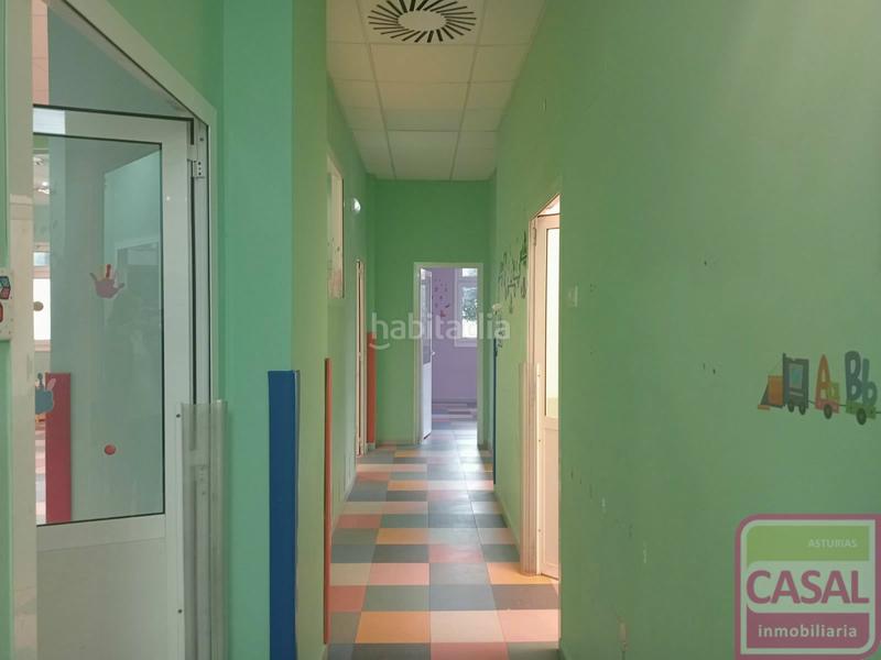 Foto a09d82da-17dd-4862-9d72-c9dd6ddc2a7f. Alquiler local comercial gijon zona de Montevil, local complemamente instalado, cualquier giro, dispone de 200m2, exterior a plaza, dispone de cocina y bañ en Gijón