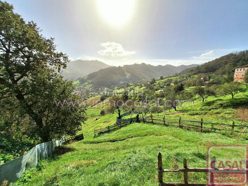 Foto 4aaee6a6-c411-450e-a1ef-4cabec455699. Terrain résidentiel dans Santa Marina - Polígono Mieres