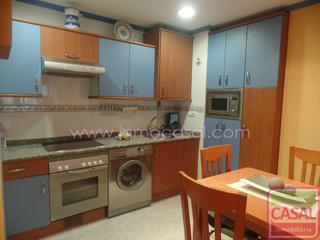 Pis a La Felguera. En venta moderno piso de 2 habitaciones, cocina americana, zona