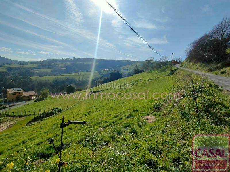 Foto a84a33ab-e338-4ec8-8d8e-8d455a120fa3. Terreno residencial finca edificable de aproximadamente unos 1.200m2 en el concejo . buen acceso rodado por carretera, con todos los servicios en Illas