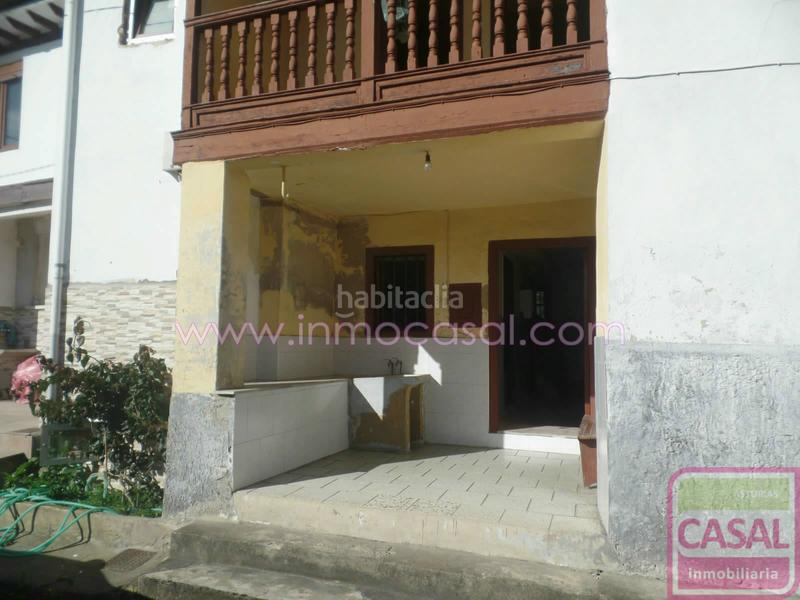 Foto 6652d9eb-969c-44f3-b51e-5b39d2fd060f. Casa a Lada Langreo