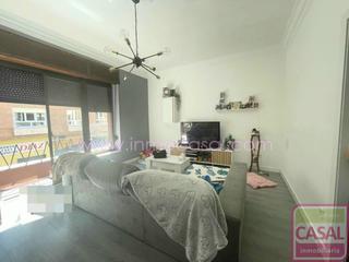 Piso en La Villa - Bazuelo. Piso 80m con ascensor, distribuidos en cuatro dormitrios, salon