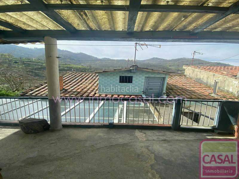 Foto 3749c1c2-7918-48d3-84d2-943a2fc2670a. Haus mit heizung in Aller