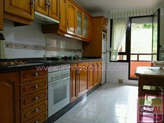 Pis a Lena. Dúplex seminuevo en pola de lena, 90 m, 3 dormitorios, baño y as