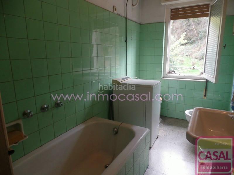 Foto ac0e235b-2c0d-46d9-8c9c-eb6df7cb511c. House in Lada Langreo