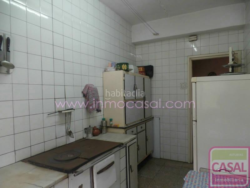 Foto bf1ead1c-e389-4048-9fac-a36022fad397. House in Lada Langreo