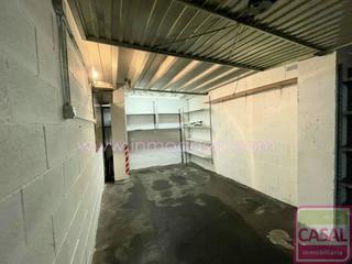 Parking voiture à La Villa - Bazuelo. !en venta! se vende garaje cerrado en zona de oñon, frente la pl
