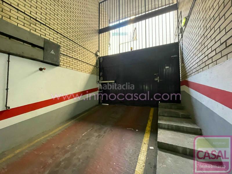 Foto e471297e-1f23-4abf-bf0f-c85ad75e3da1. Aparcament cotxe a La Villa - Bazuelo Mieres