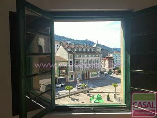 Pis a La Villa - Bazuelo. Se vende piso para reformar en pleno centro de mieres. se distri